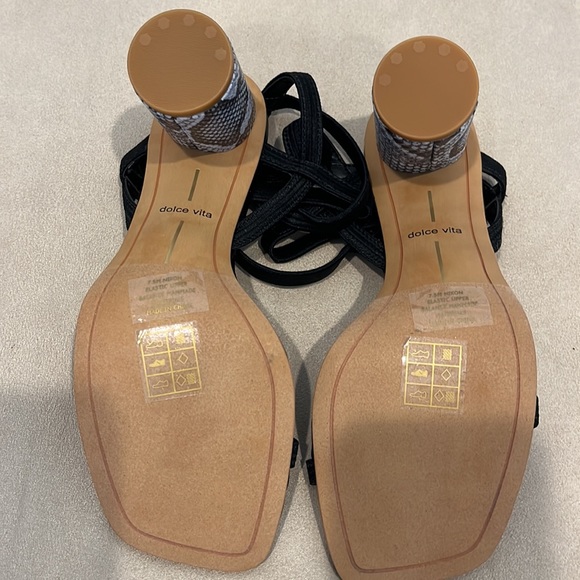 Dolce Vita Nixon Sandal Size 7.5 Black - Picture 9 of 10